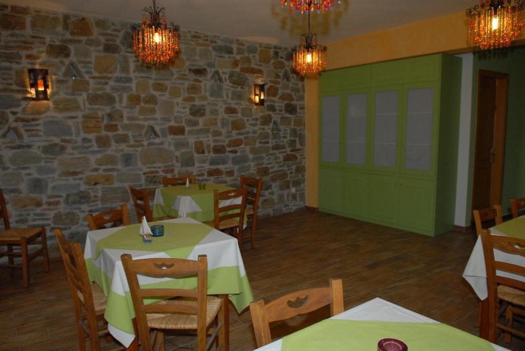 Aparthotel Ligaries Kini Zewnętrze zdjęcie